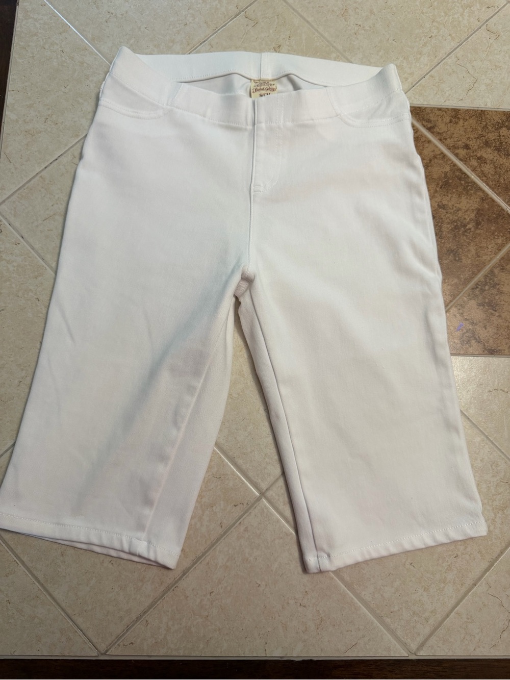 Faded Glory White Knit Bermuda Shorts